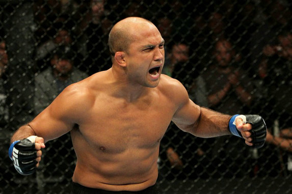 UFC格斗之夜97:“神童”BJ佩恩因伤退赛