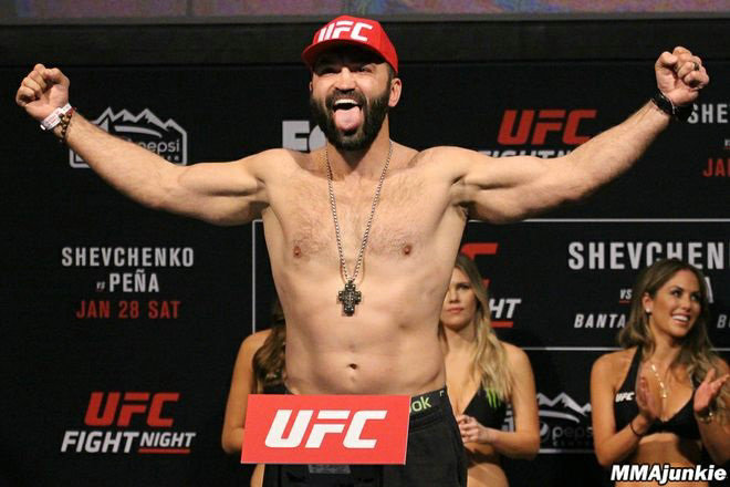 UFC-8.jpg