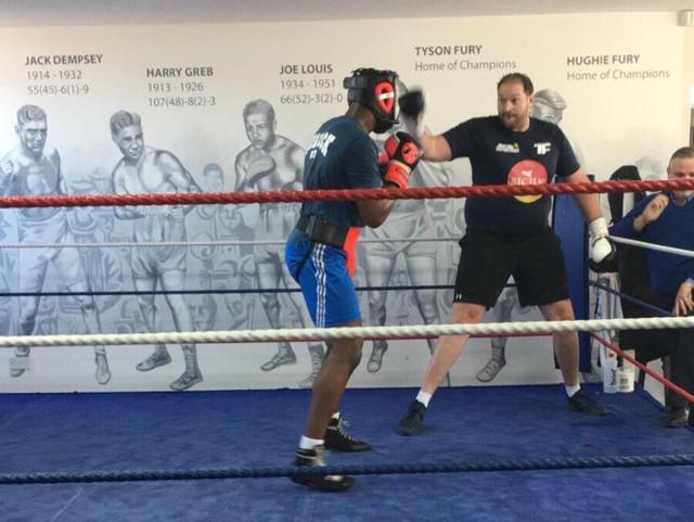 英拳王泰森·富里正式恢复训练 重返拳台身材已变形