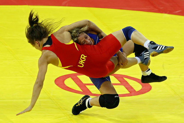 全国女子自由式摔跤锦标赛暨全运会预赛在南宁开赛
