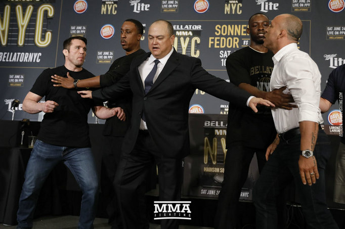 Bellator发布会现场动手推搡,松恩:等不及比赛的到来