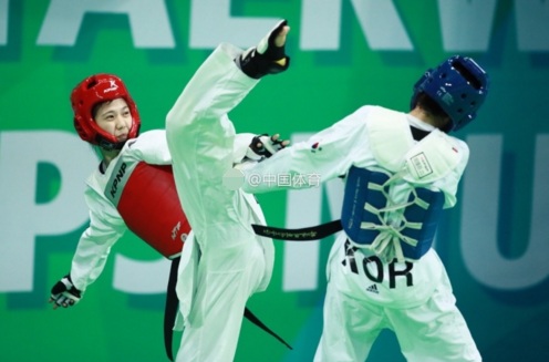中国跆拳道女将击败奥运冠军 跻身世锦赛4强