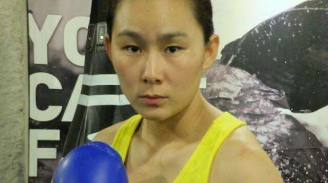 闫晓楠正式签约UFC，成为第一位UFC中国女选手
