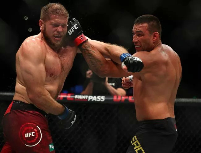 UFC-温顿.jpg