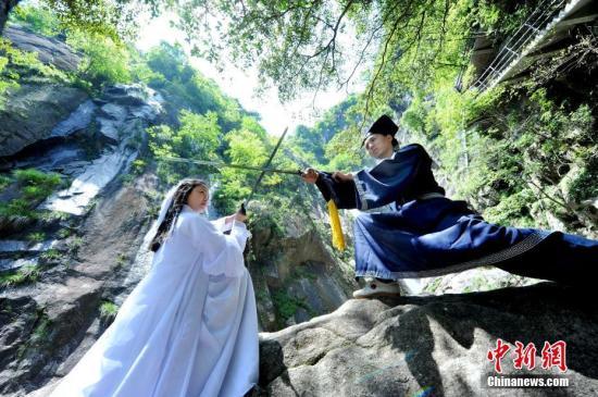 体育总局:武术从业人员不得自创门派私下约架
