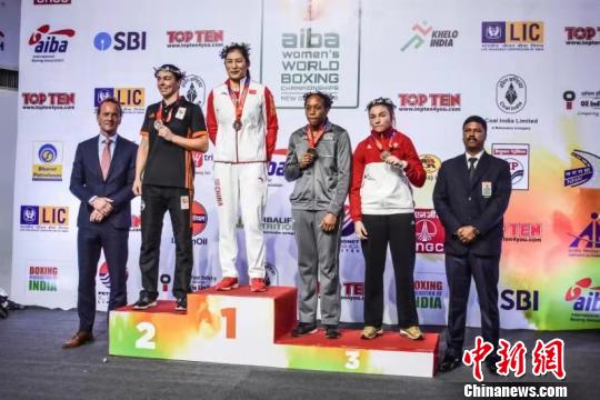 中国运动员李倩在印度斩获女子拳击75公斤级冠军