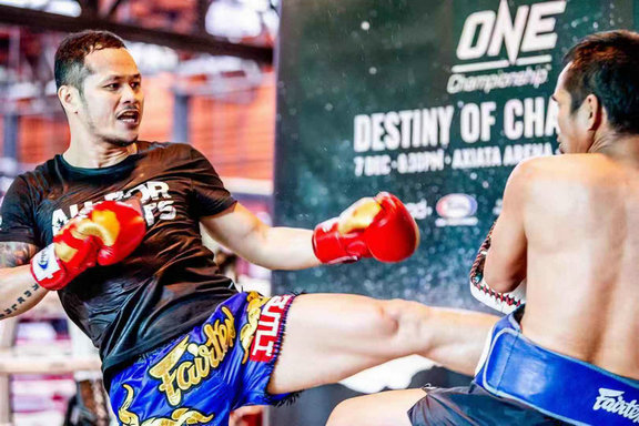 Yodsaenklai Fairtex.jpg