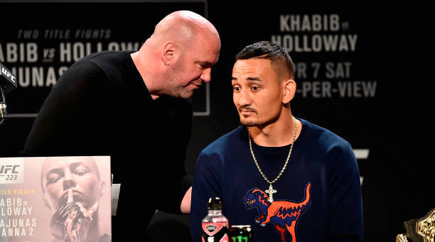 UFC总裁白大拿:霍洛威太大了应该升到轻量级更合适