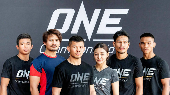 ONE冠军赛曼谷站公开训练,泰拳传奇侬奥坐等韩子豪前来挑战
