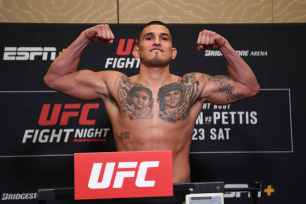 Anthony Pettis-UFC.jpg