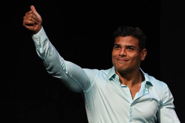 Paulo Costa.jpg