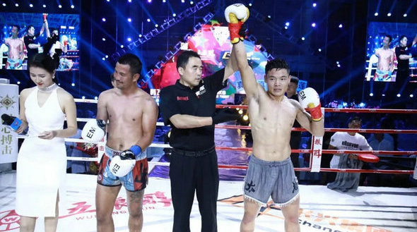 韩飞龙击败潇杀狂取得十连胜,王万本完胜翔也续写传奇!