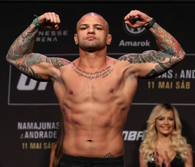 UFC-Thiago Alves_1.jpg