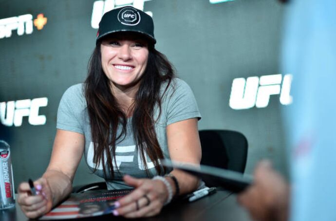 UFC-Cat Zingano.jpg