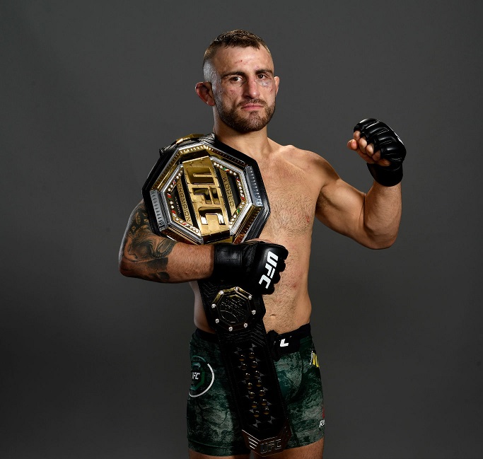 UFC-Alexander Volkanovski.jpg