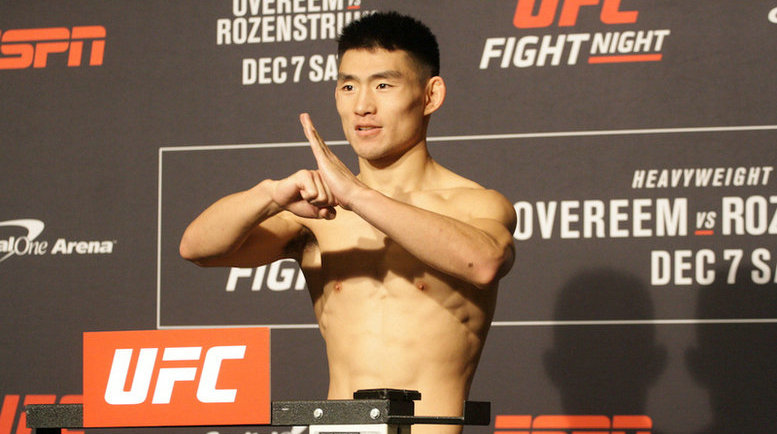 中国小将宋亚东冲击世界前十！UFC on ESPN 7赛前称重图集