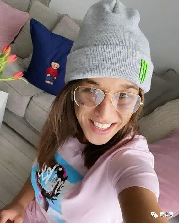 UFC-Joanna Jedrzejczyk.jpg