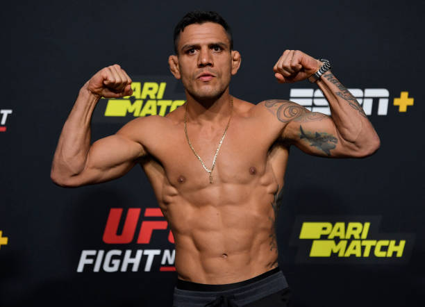 rafael-dos-anjos-UFC.jpg