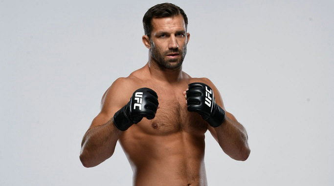 UFC 268:前中量级冠军卢克·洛克霍德因伤退赛
