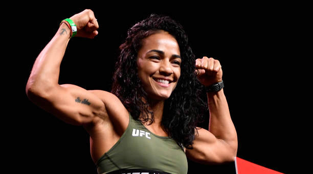 UFC 270:维维安·阿劳约因伤退赛