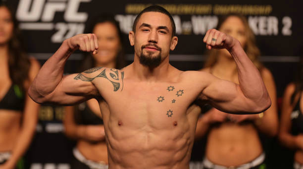 UFC 275:惠特克因伤退赛,威托里叫阵提尔与奇马耶夫