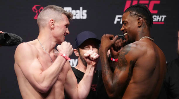 UFC on ESPN 42赛前称重图集!汤普森vs霍兰德