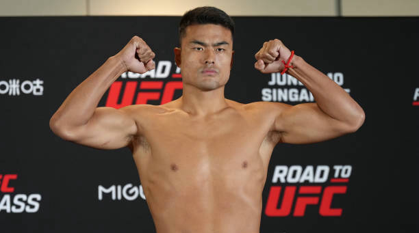 UFC 284:中国新秀张名扬因伤退赛