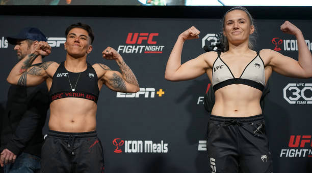 UFC格斗之夜219期赛前称重图集!安德拉德vs布兰奇菲尔德