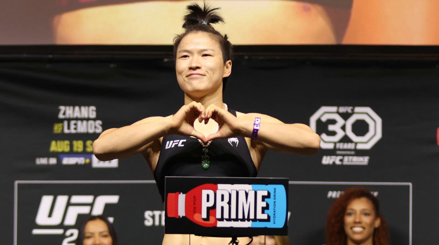 张伟丽UFC冠军卫冕战!UFC 292赛前称重图集