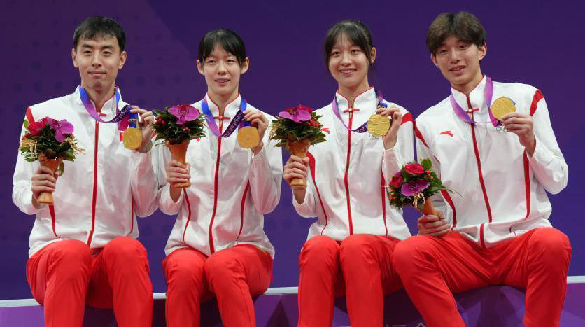 中国队夺得跆拳道混合竞技团体金牌