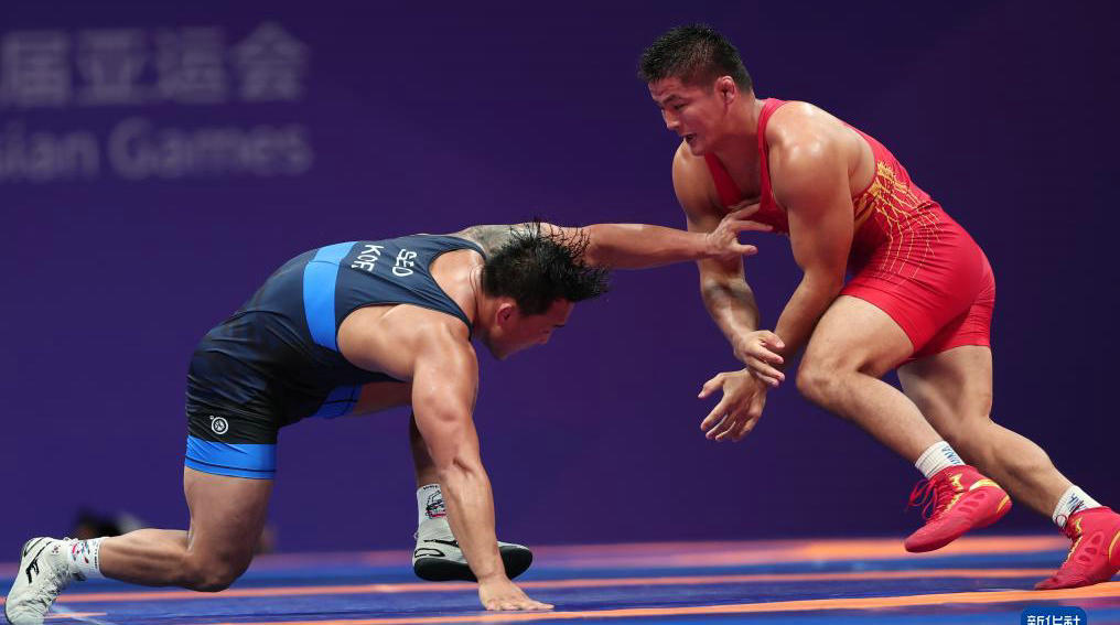 中国队获10枚奖牌 伊朗日本依旧强势——杭州亚运会摔跤项目综述