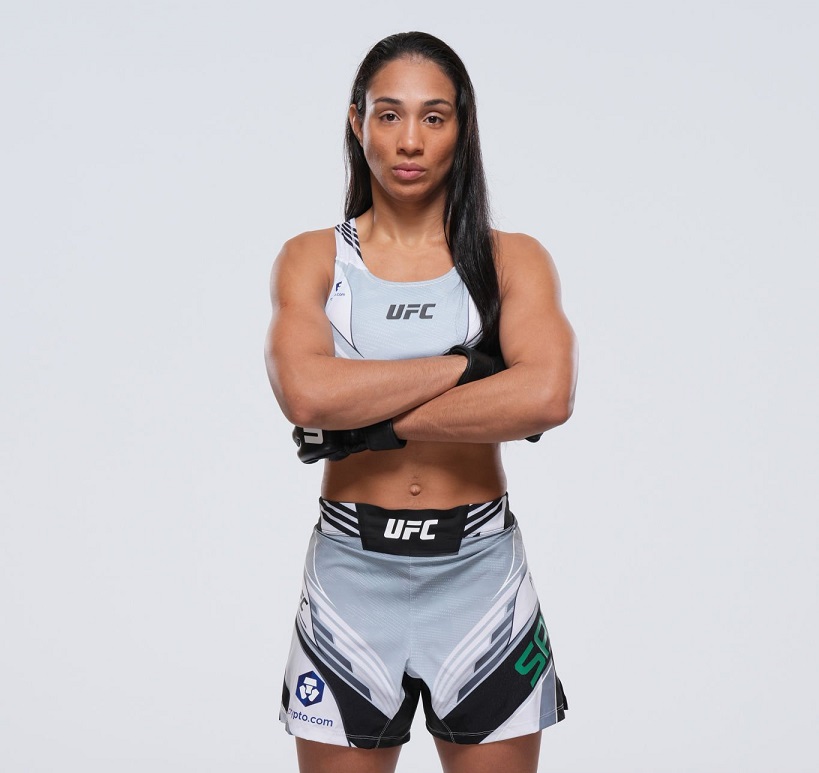 UFC-Taila-Santos.jpg