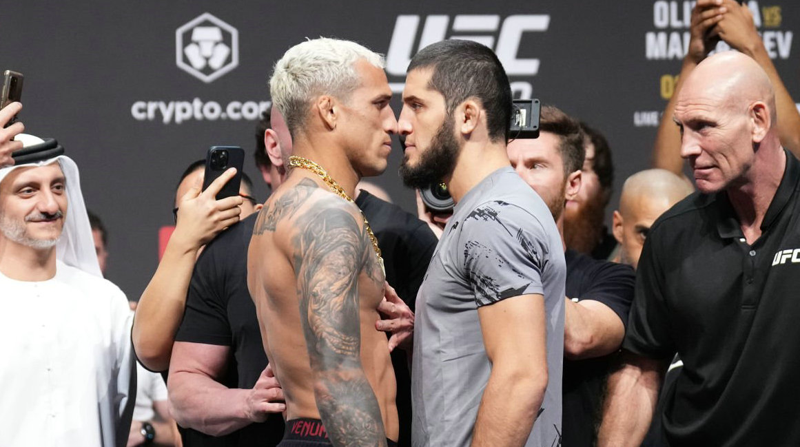 UFC白大拿与奥利维拉都不确定是否在297期挑战马哈切夫