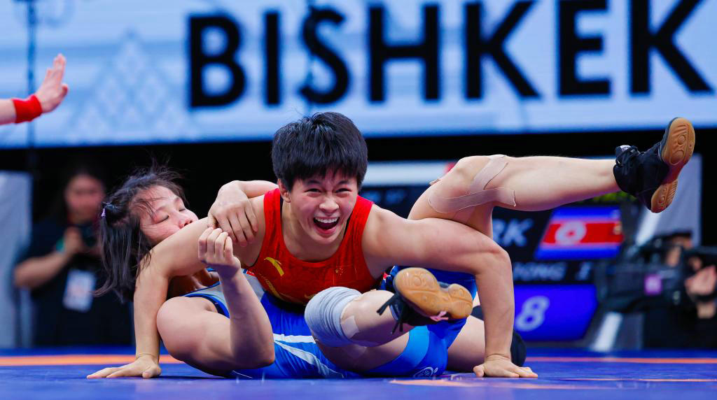 中国摔跤队再获三张巴黎奥运会入场券