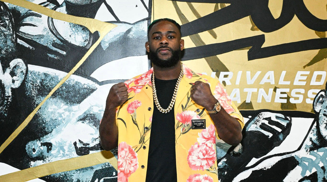 UFC 307:前冠军阿尔加麦恩·斯特林因伤退赛