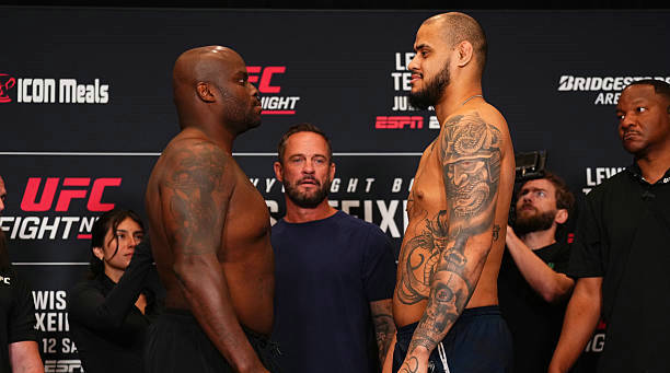 UFC格斗之夜：刘易斯 VS 特谢拉！赛前称重