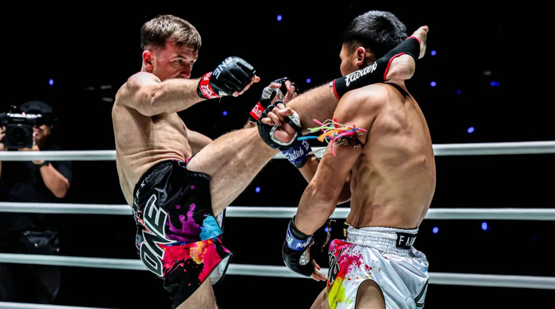 ONE周五格斗夜128战报：斯蒂芬·欧文首回合KO兰邦！