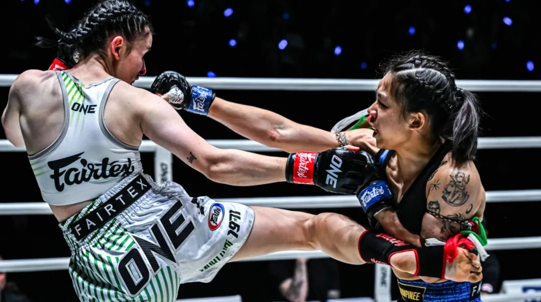 ONE周五格斗夜135战报：胡里奥·洛博强势获胜，王子晴首秀胜利