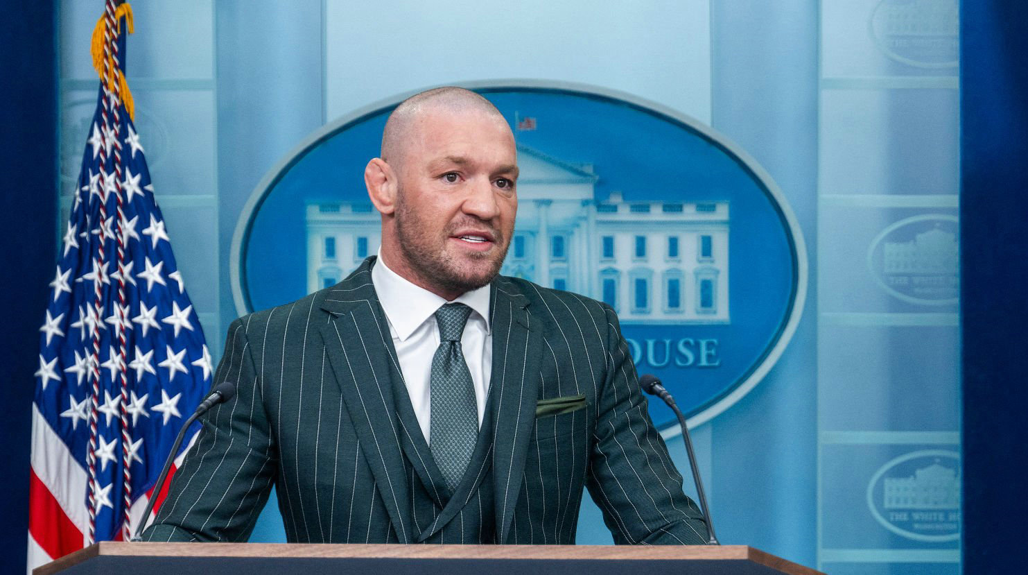 康纳·麦格雷戈声称UFC合同因新的派拉蒙协议而无效