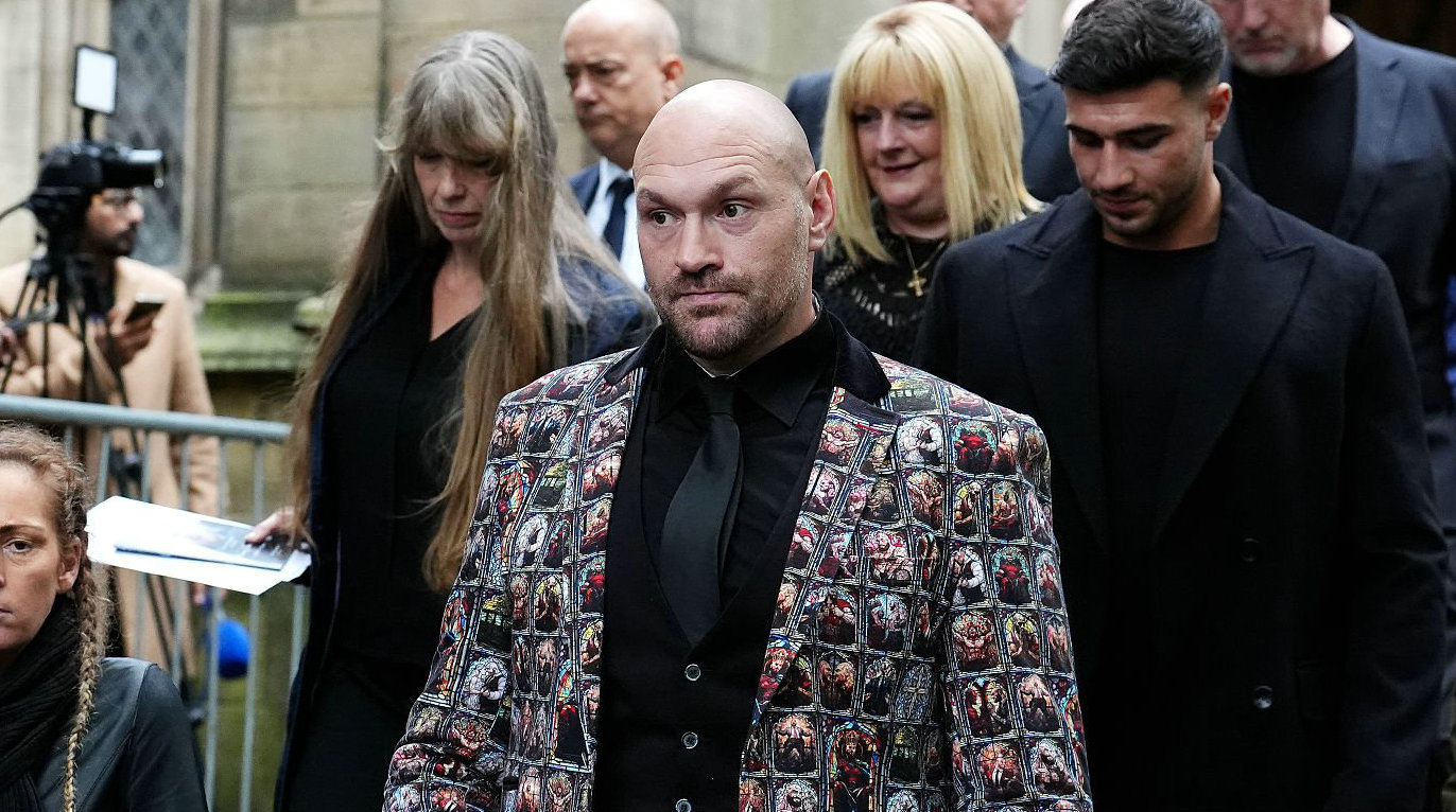 泰森·富里宣布复出2026年回归赛场