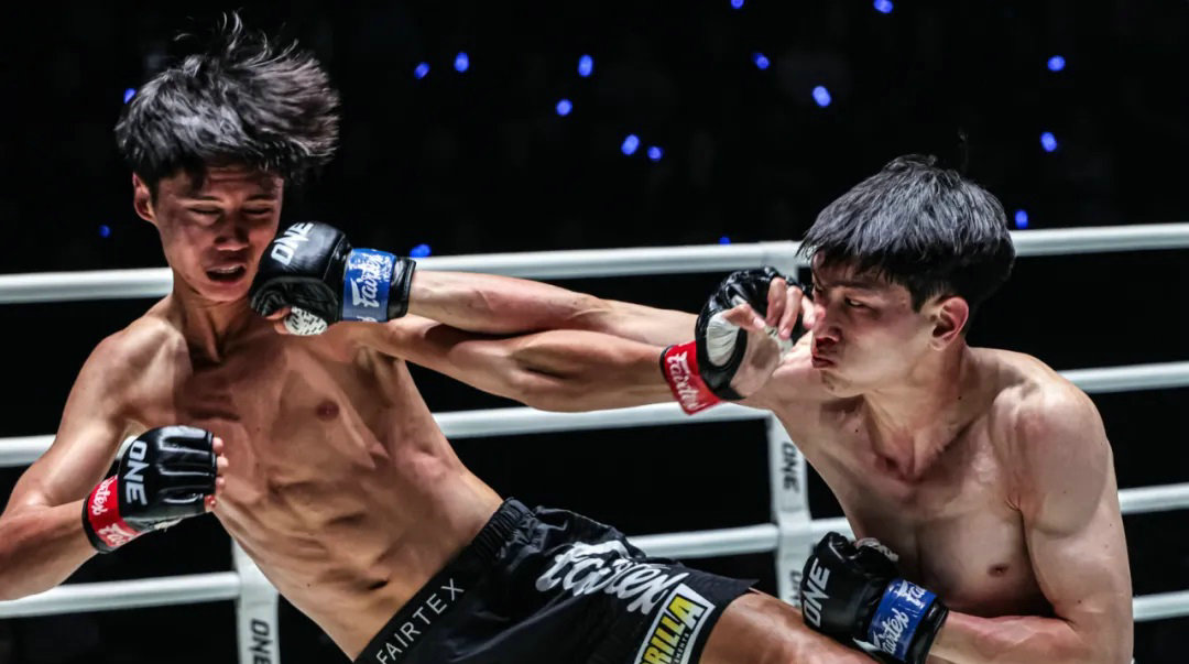 ONE周五格斗夜147战报：兰博勒克加冕新王！赵正东强势获胜