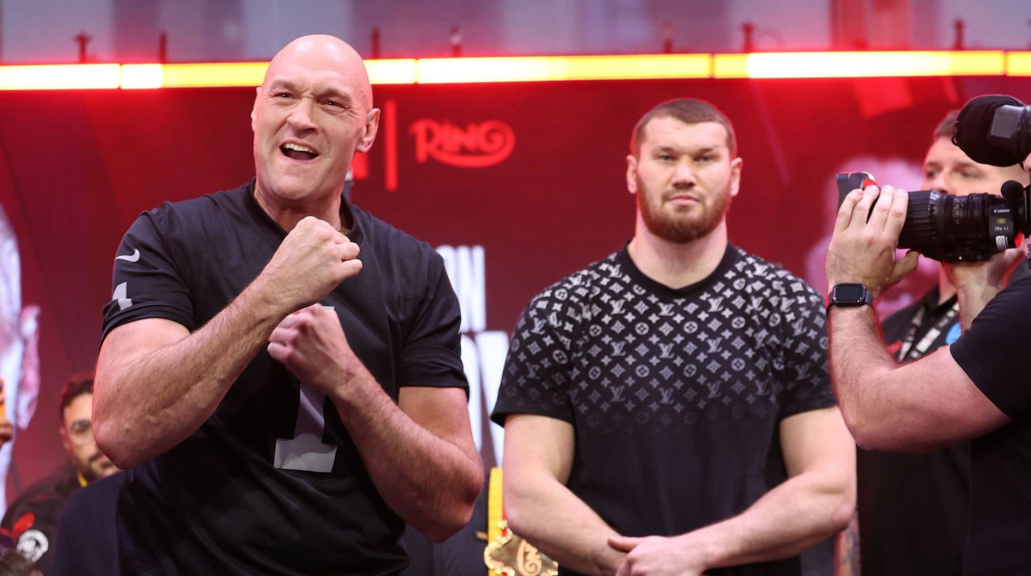 泰森·富里vs阿斯兰贝克·马克穆多夫！赛前称重