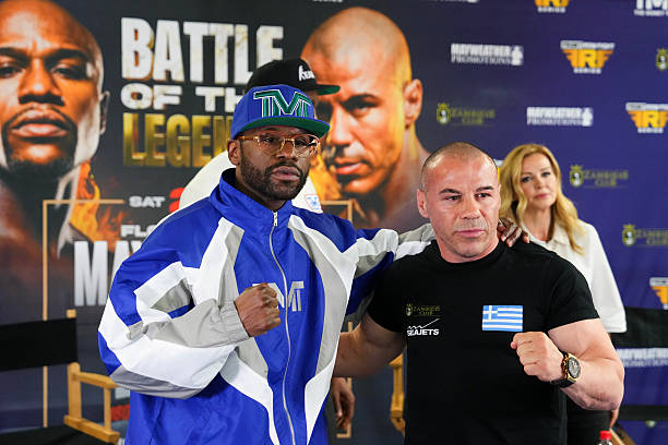 floyd-mayweather-jr-mike-zambidis.jpg