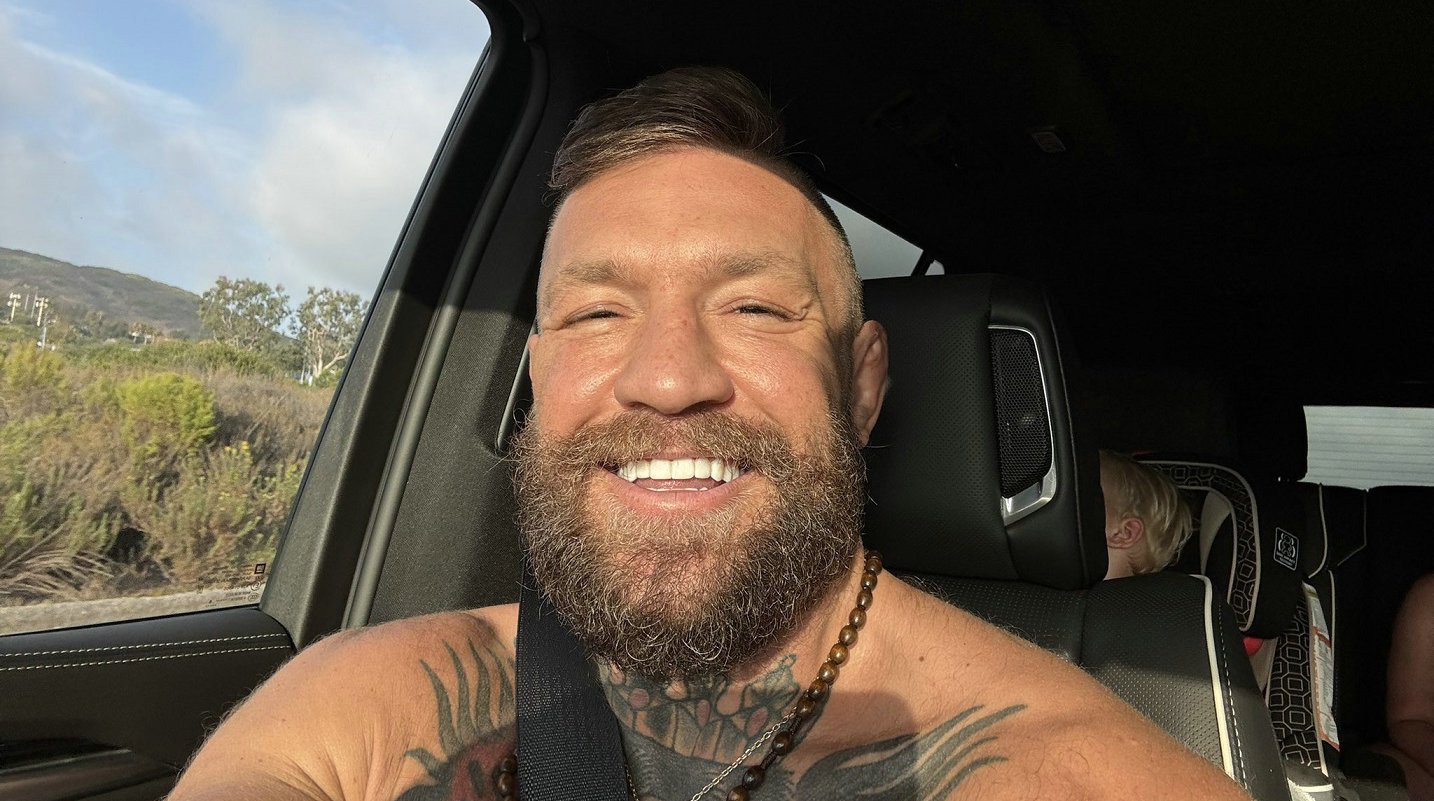 UFC明星康纳·麦格雷戈表示有望明年夏天回归赛场