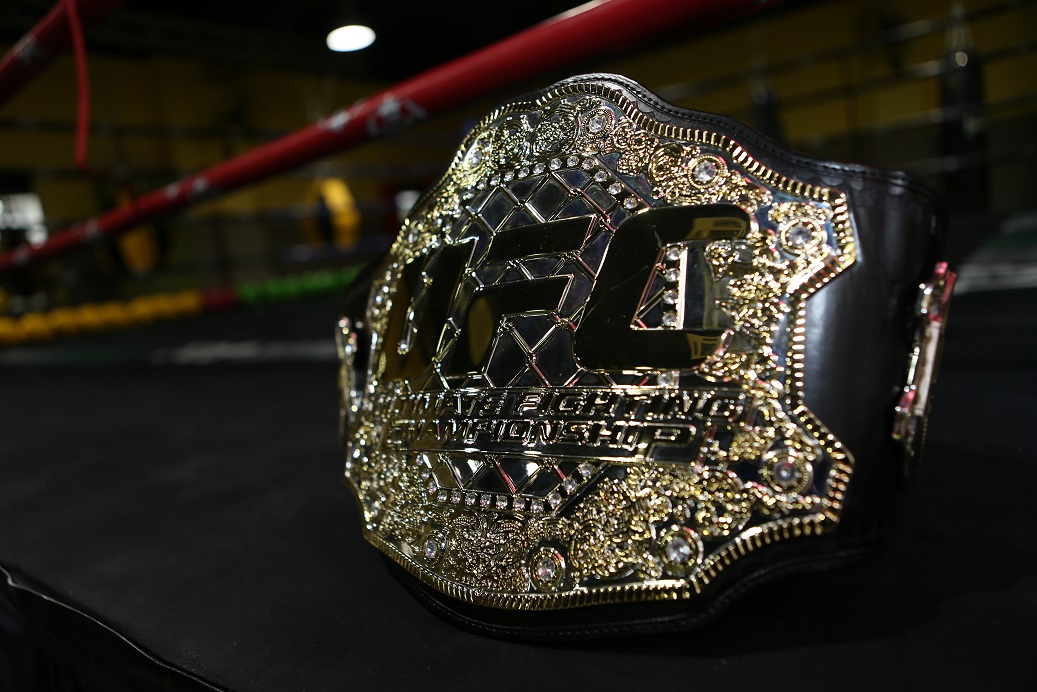 UFC格斗巨星康李在上海粉丝见面会图片