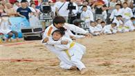 第二届沙滩柔道赛在青岛掀起柔道狂欢节