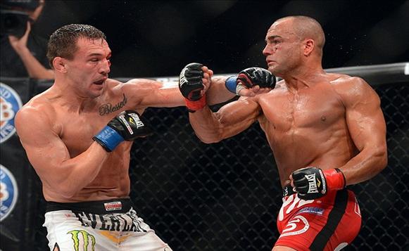 Bellator 106结果:阿尔瓦雷兹艰难战胜钱德勒成功复仇