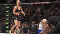 14秒！UFC女王罗西再次上演秒杀卫冕冠军金腰带！